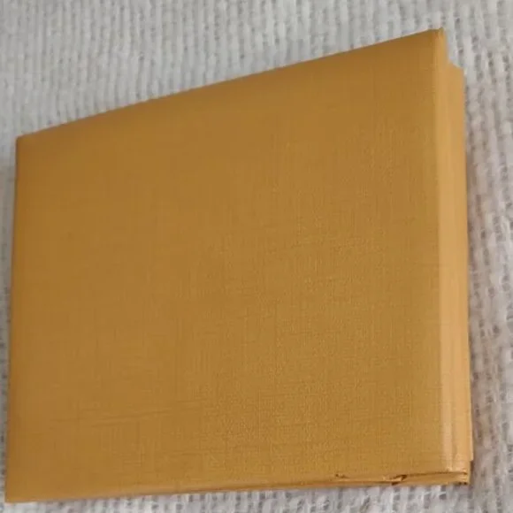 HALLMARK HAPPY TAILS CAT SCRAPBOOK PHOTO ALBUM 6.5" X 7.5" X 1 1/2" UNUSED - Picture 3 of 9